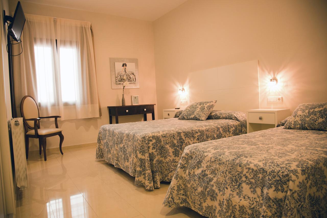 Hotel El Capricho Villanueva del Trabuco Extérieur photo